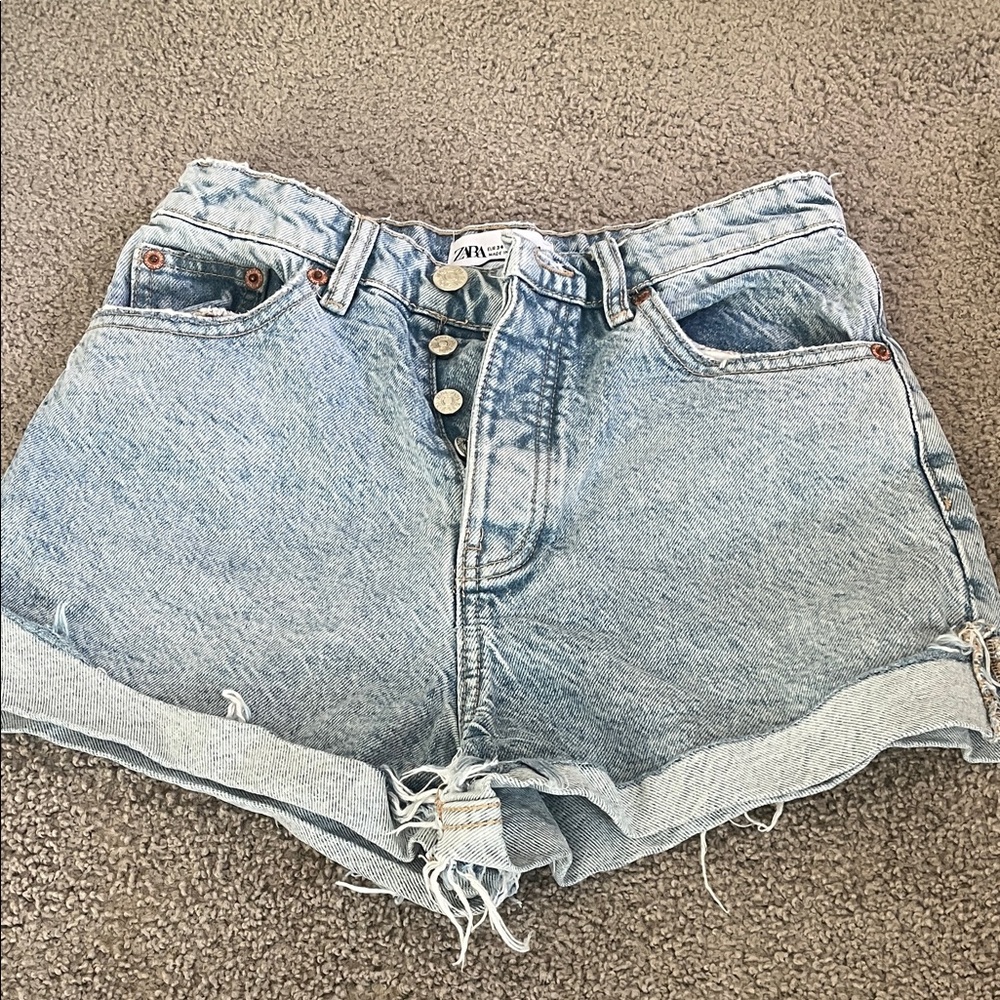Zara Women's Faded Blue Jean Shorts